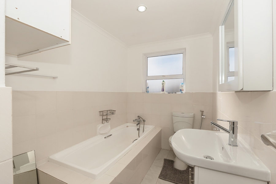 To Let 3 Bedroom Property for Rent in Marina Da Gama Western Cape